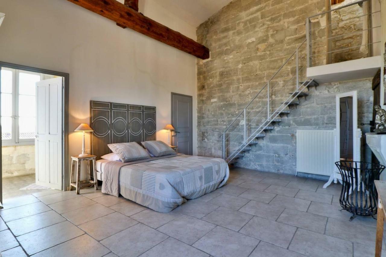 Bed and Breakfast Le Posterlon Caumont-sur-Durance Exteriér fotografie